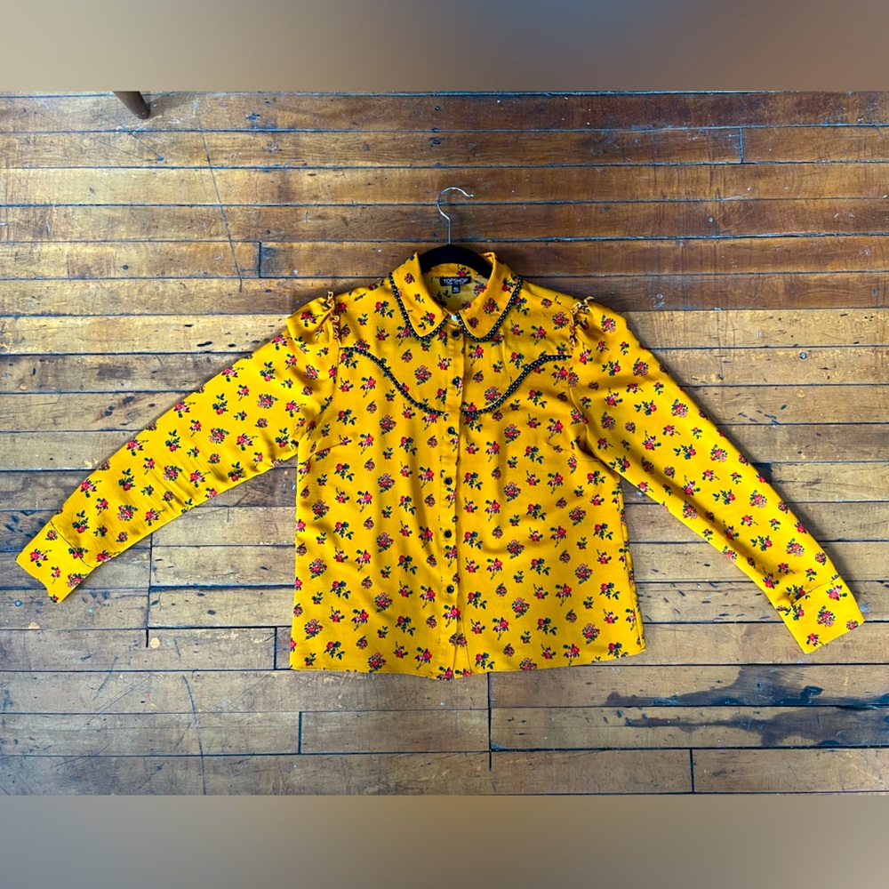 Topshop Women’s Size 6 Yellow Floral Button Down Long Sleeve Shirt.